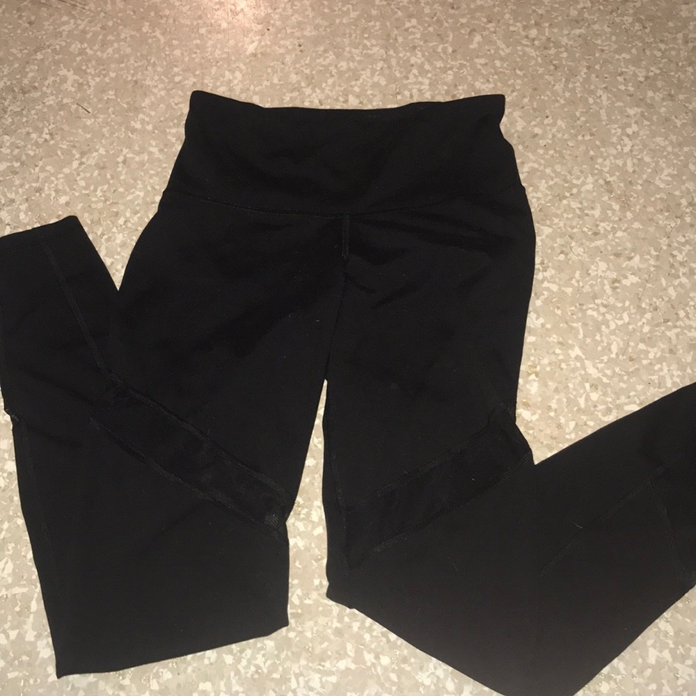 Old Navy leggings with mesh